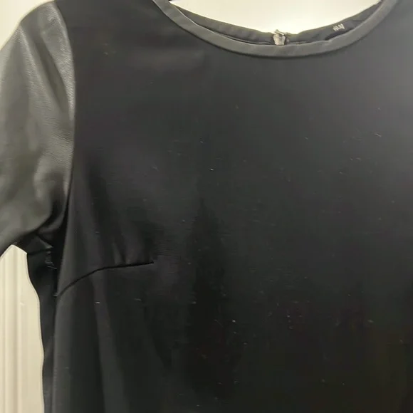 H&M Leather mid sleeve blouse with ruffle bottom - Picture 2 of 5